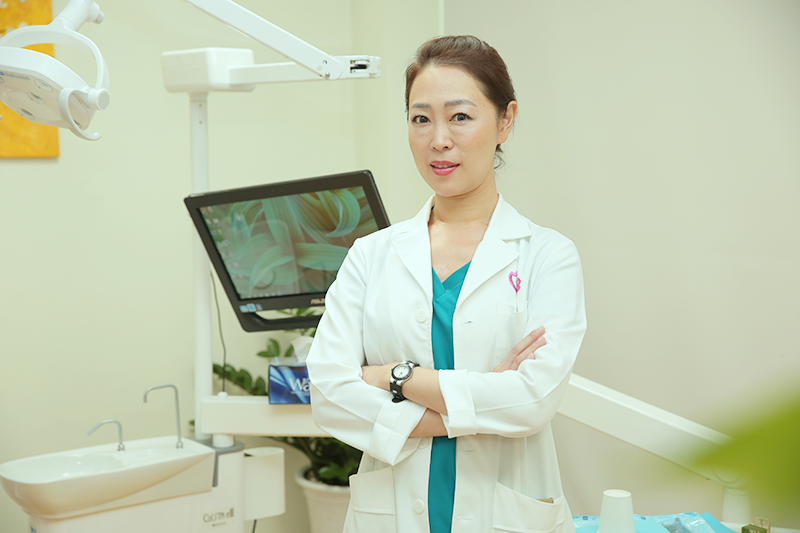 General dentist: Matsuoka Nana. She had graduated from the Kanagawa University of Dentistry. 